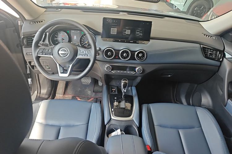 Used Nissan X-Trail 2025 Honor 2.0L Two-Wheel Drive Leading Edition Center Console