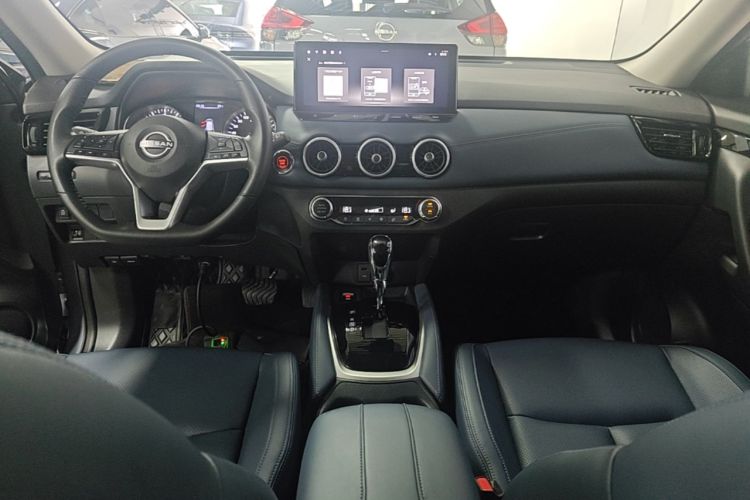 Used Nissan X-Trail 2025 Honor 2.0L Two-Wheel Drive Leading Edition Center Console