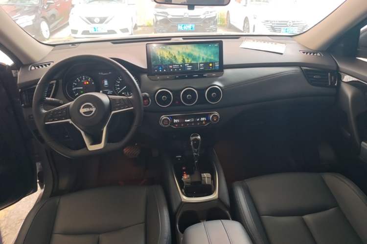 Used Nissan X-Trail 2025 Honor 2.0L Two-Wheel Drive Leading Edition Center Console
