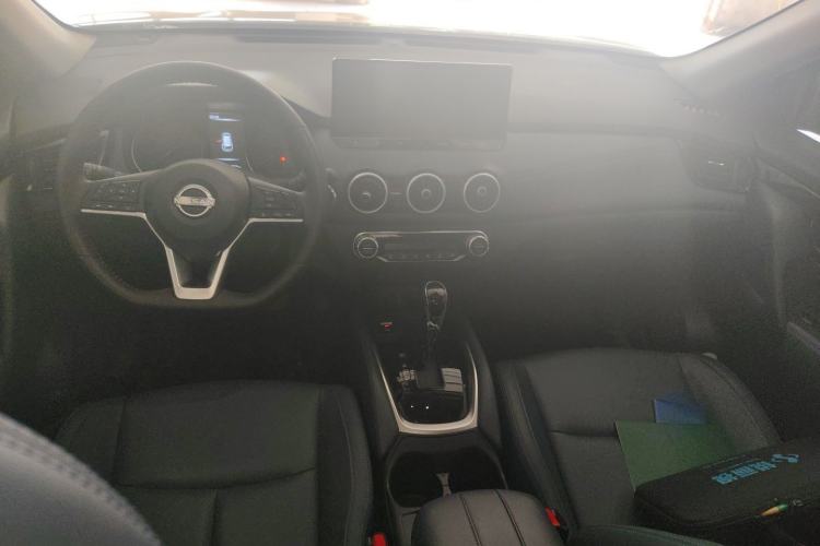 Used Nissan X-Trail 2025 Honor 2.0L Two-Wheel Drive Leading Edition Center Console