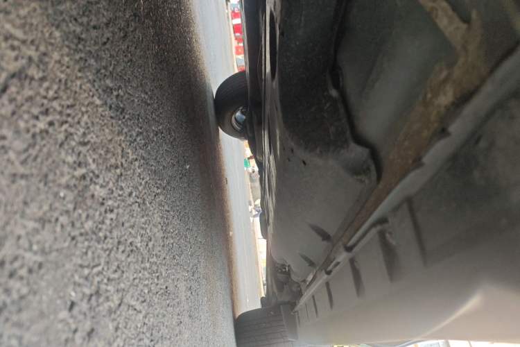 Used Nissan X-Trail 2025 Honor 2.0L Two-Wheel Drive Leading Edition Chassis Front Left