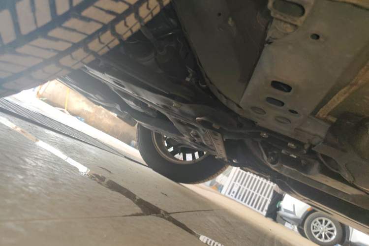 Used Nissan X-Trail 2025 Honor 2.0L Two-Wheel Drive Leading Edition Chassis Front Left