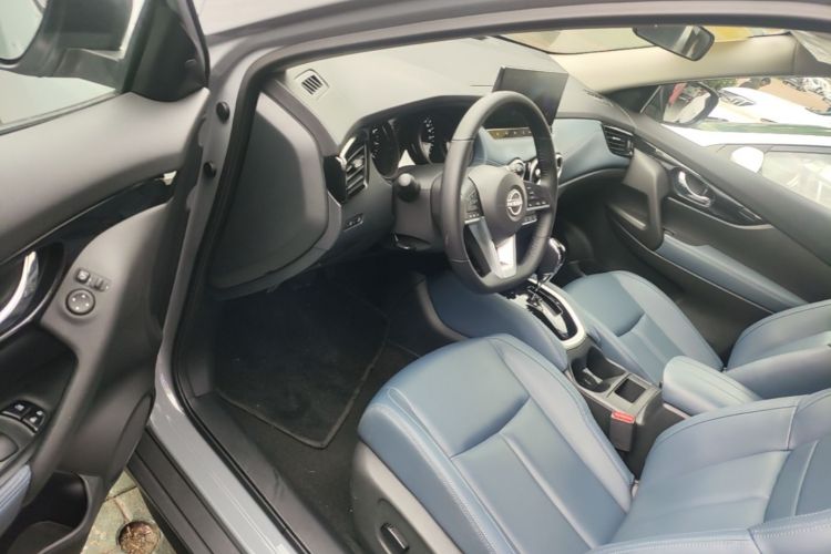 Used Nissan X-Trail 2025 Honor 2.0L Two-Wheel Drive Leading Edition Driver Seat