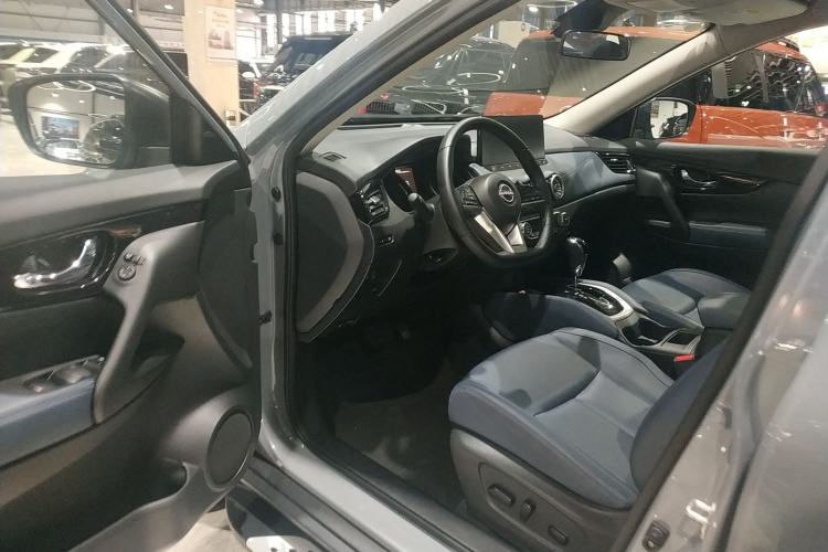 Used Nissan X-Trail 2025 Honor 2.0L Two-Wheel Drive Leading Edition Driver Seat