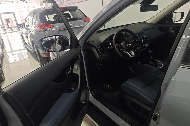 Used Nissan X-Trail 2025 Honor 2.0L Two-Wheel Drive Leading Edition Driver Seat