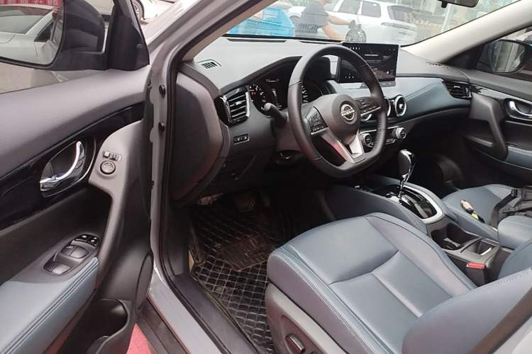 Used Nissan X-Trail 2025 Honor 2.0L Two-Wheel Drive Leading Edition Driver Seat