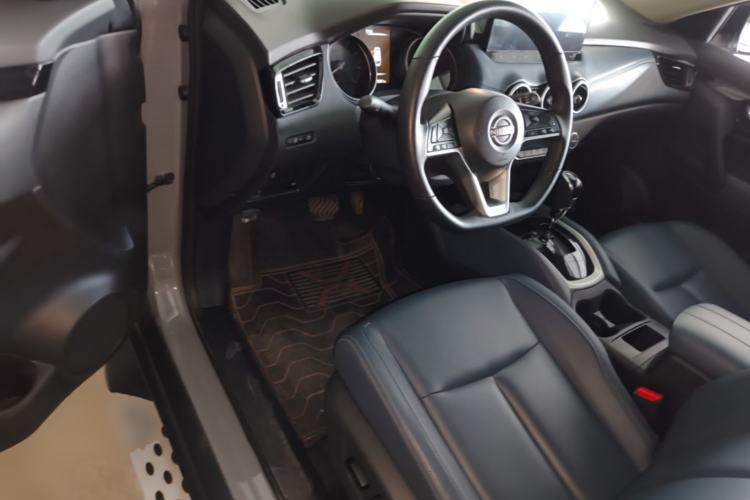 Used Nissan X-Trail 2025 Honor 2.0L Two-Wheel Drive Leading Edition Driver Seat