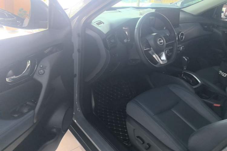 Used Nissan X-Trail 2025 Honor 2.0L Two-Wheel Drive Leading Edition Driver Seat