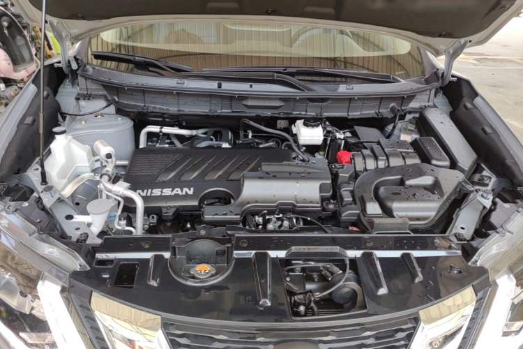 Used Nissan X-Trail 2025 Honor 2.0L Two-Wheel Drive Leading Edition Engine Bay