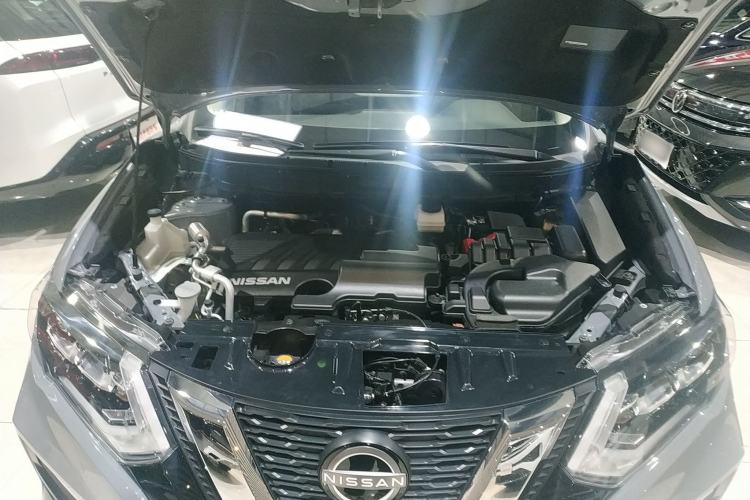Used Nissan X-Trail 2025 Honor 2.0L Two-Wheel Drive Leading Edition Engine Bay