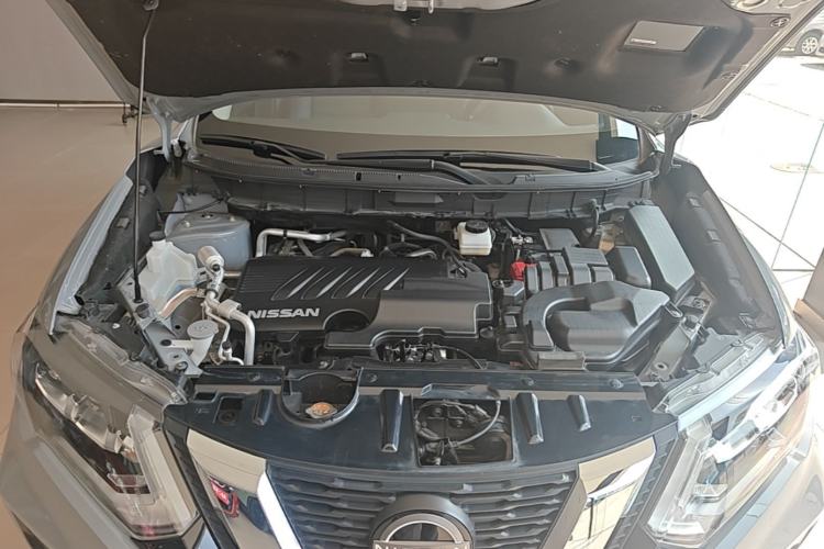 Used Nissan X-Trail 2025 Honor 2.0L Two-Wheel Drive Leading Edition Engine Bay