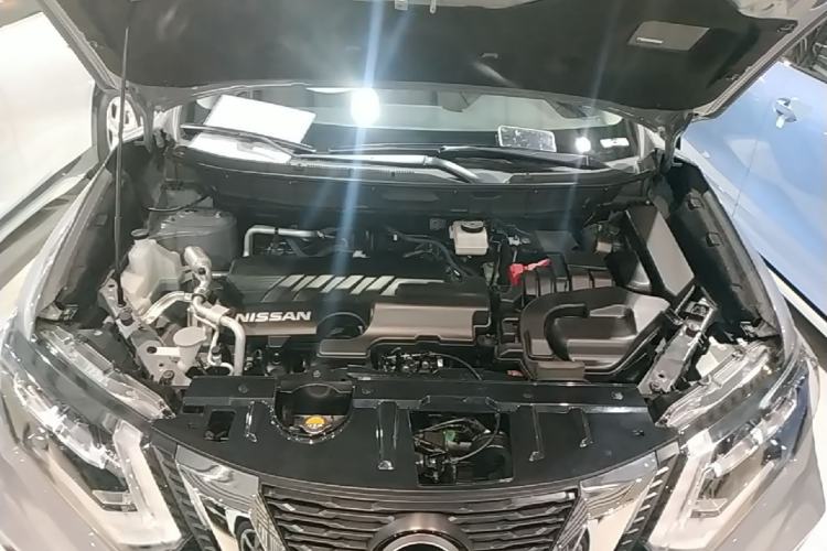 Used Nissan X-Trail 2025 Honor 2.0L Two-Wheel Drive Leading Edition Engine Bay