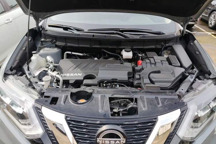 Used Nissan X-Trail 2025 Honor 2.0L Two-Wheel Drive Leading Edition Engine Bay