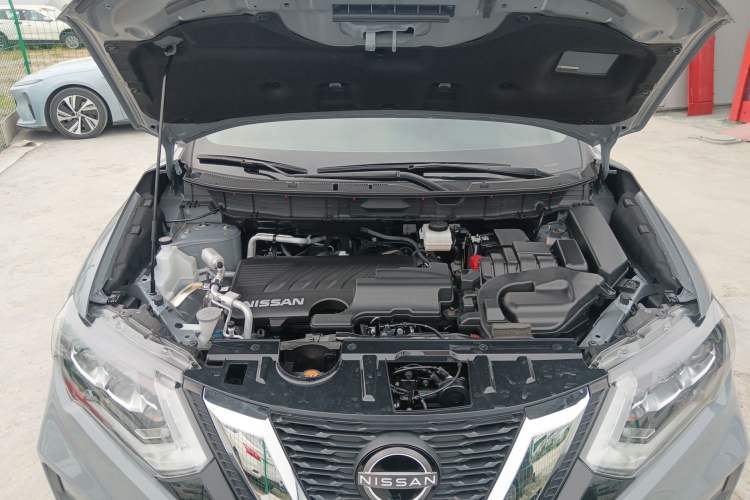 Used Nissan X-Trail 2025 Honor 2.0L Two-Wheel Drive Leading Edition Engine Bay