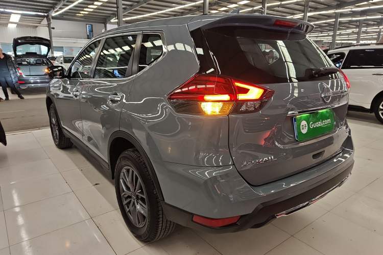Used Nissan X-Trail 2025 Honor 2.0L Two-Wheel Drive Leading Edition Exterior 2