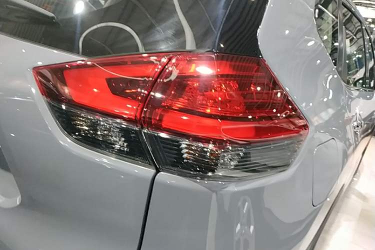 Used Nissan X-Trail 2025 Honor 2.0L Two-Wheel Drive Leading Edition Exterior 3