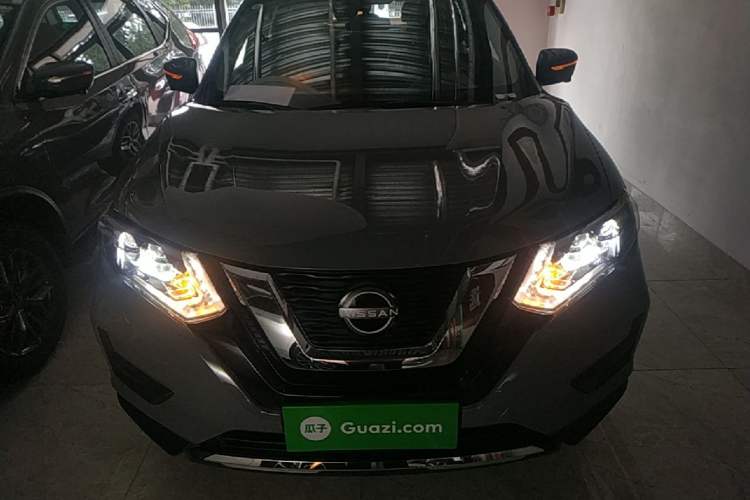 Used Nissan X-Trail 2025 Honor 2.0L Two-Wheel Drive Leading Edition Front