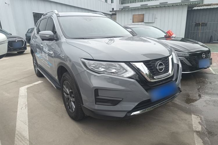 Used Nissan X-Trail 2025 Honor 2.0L Two-Wheel Drive Leading Edition Front Right 45 Deg