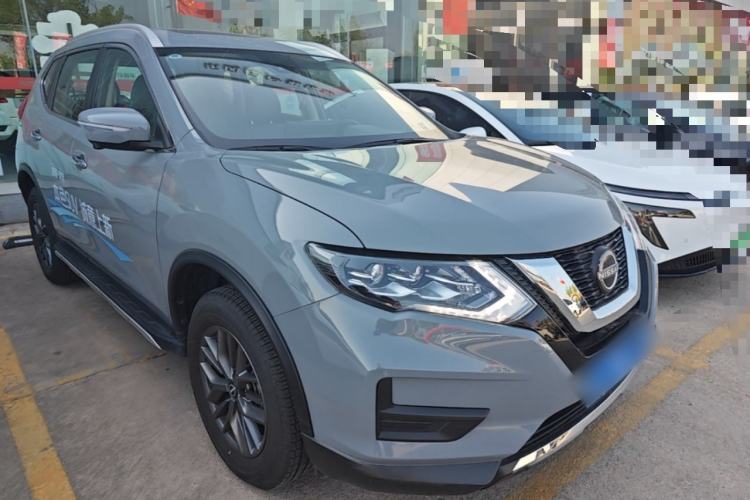 Used Nissan X-Trail 2025 Honor 2.0L Two-Wheel Drive Leading Edition Front Right 45 Deg