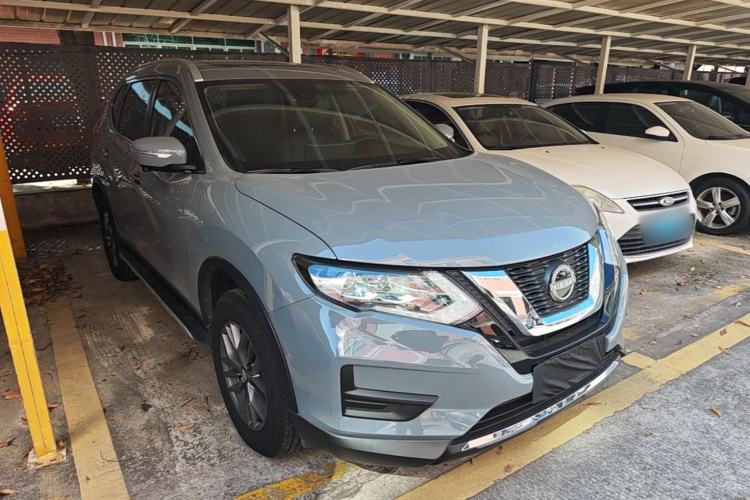 Used Nissan X-Trail 2025 Honor 2.0L Two-Wheel Drive Leading Edition Front Right 45 Deg