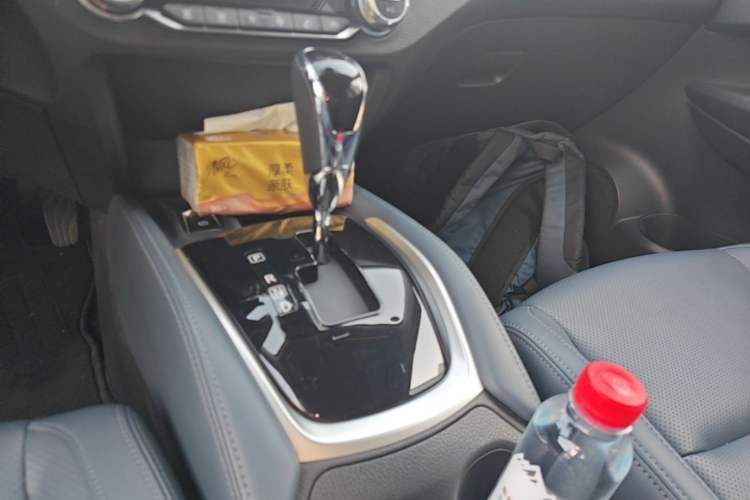 Used Nissan X-Trail 2025 Honor 2.0L Two-Wheel Drive Leading Edition Gear Lever