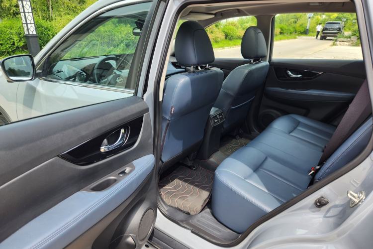 Used Nissan X-Trail 2025 Honor 2.0L Two-Wheel Drive Leading Edition Interior 3