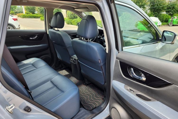 Used Nissan X-Trail 2025 Honor 2.0L Two-Wheel Drive Leading Edition Interior 5