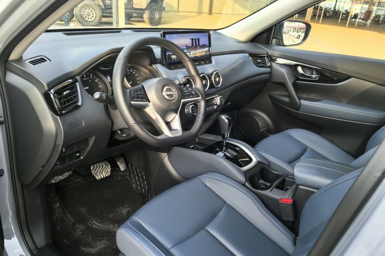 Used Nissan X-Trail 2025 Honor 2.0L Two-Wheel Drive Leading Edition Interior 6