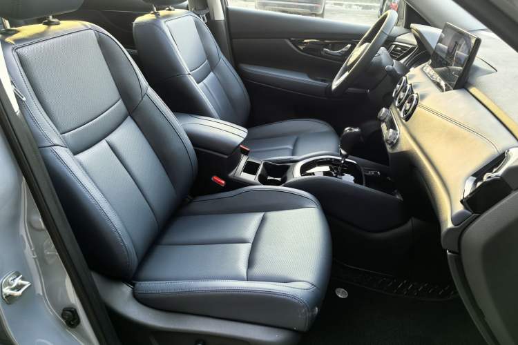 Used Nissan X-Trail 2025 Honor 2.0L Two-Wheel Drive Leading Edition Interior 9