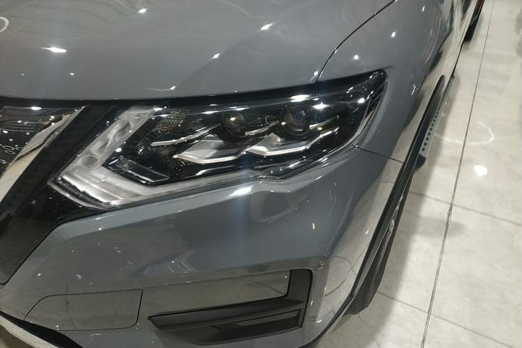 Used Nissan X-Trail 2025 Honor 2.0L Two-Wheel Drive Leading Edition Left Front Headlight