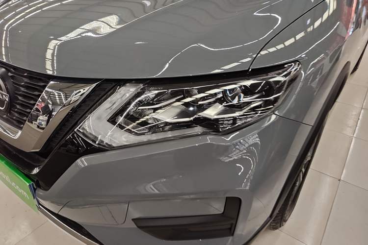 Used Nissan X-Trail 2025 Honor 2.0L Two-Wheel Drive Leading Edition Left Front Headlight