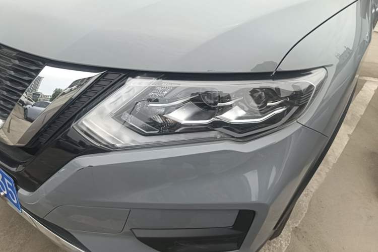 Used Nissan X-Trail 2025 Honor 2.0L Two-Wheel Drive Leading Edition Left Front Headlight