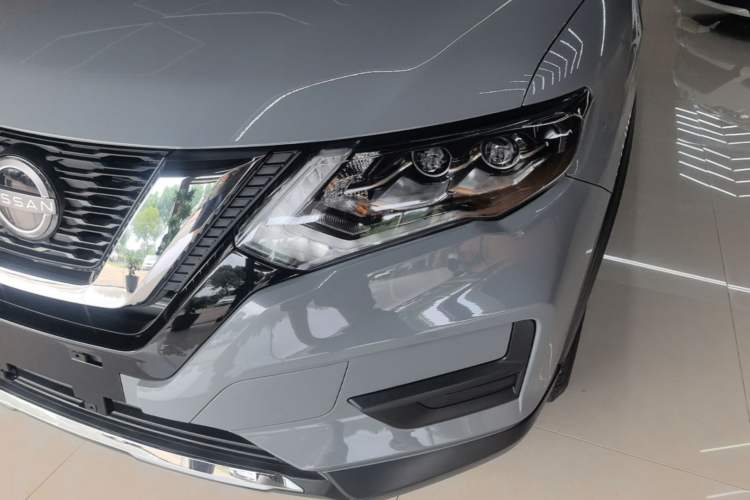 Used Nissan X-Trail 2025 Honor 2.0L Two-Wheel Drive Leading Edition Left Front Headlight
