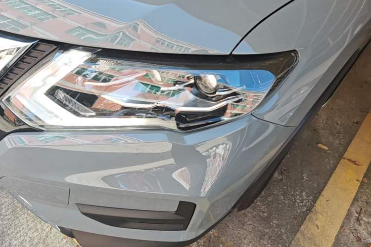 Used Nissan X-Trail 2025 Honor 2.0L Two-Wheel Drive Leading Edition Left Front Headlight