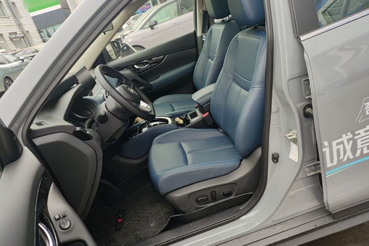 Used Nissan X-Trail 2025 Honor 2.0L Two-Wheel Drive Leading Edition Left Front Seat