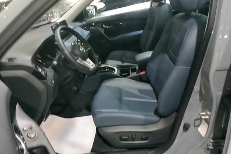Used Nissan X-Trail 2025 Honor 2.0L Two-Wheel Drive Leading Edition Left Front Seat