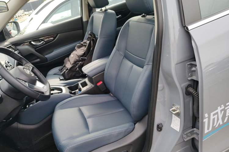 Used Nissan X-Trail 2025 Honor 2.0L Two-Wheel Drive Leading Edition Left Front Seat
