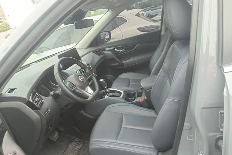 Used Nissan X-Trail 2025 Honor 2.0L Two-Wheel Drive Leading Edition Left Front Seat