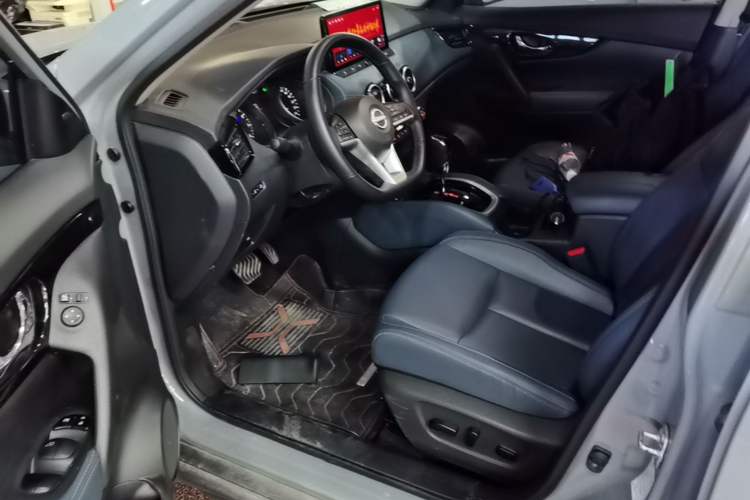 Used Nissan X-Trail 2025 Honor 2.0L Two-Wheel Drive Leading Edition Left Front Seat