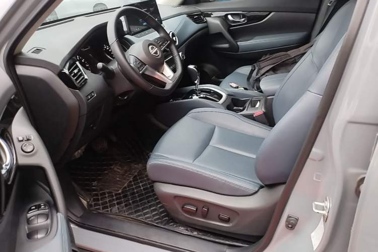 Used Nissan X-Trail 2025 Honor 2.0L Two-Wheel Drive Leading Edition Left Front Seat