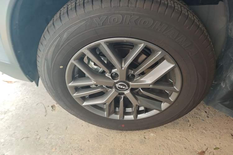 Used Nissan X-Trail 2025 Honor 2.0L Two-Wheel Drive Leading Edition Left Front Wheel Hub