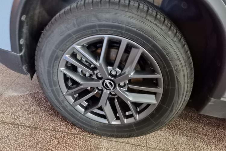 Used Nissan X-Trail 2025 Honor 2.0L Two-Wheel Drive Leading Edition Left Front Wheel Hub
