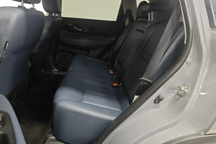 Used Nissan X-Trail 2025 Honor 2.0L Two-Wheel Drive Leading Edition Left Rear Seat
