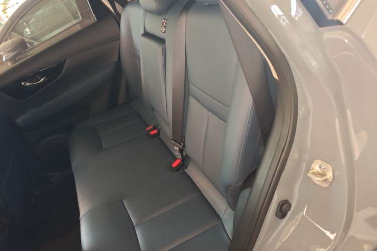 Used Nissan X-Trail 2025 Honor 2.0L Two-Wheel Drive Leading Edition Left Rear Seat