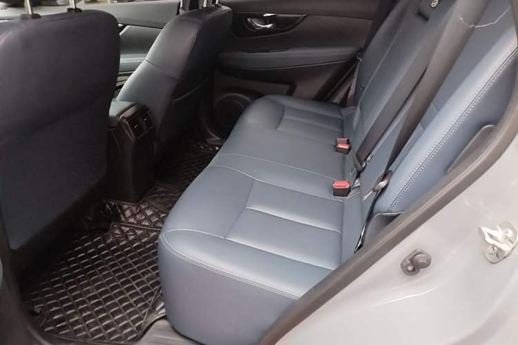 Used Nissan X-Trail 2025 Honor 2.0L Two-Wheel Drive Leading Edition Left Rear Seat