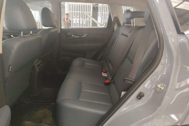 Used Nissan X-Trail 2025 Honor 2.0L Two-Wheel Drive Leading Edition Left Rear Seat