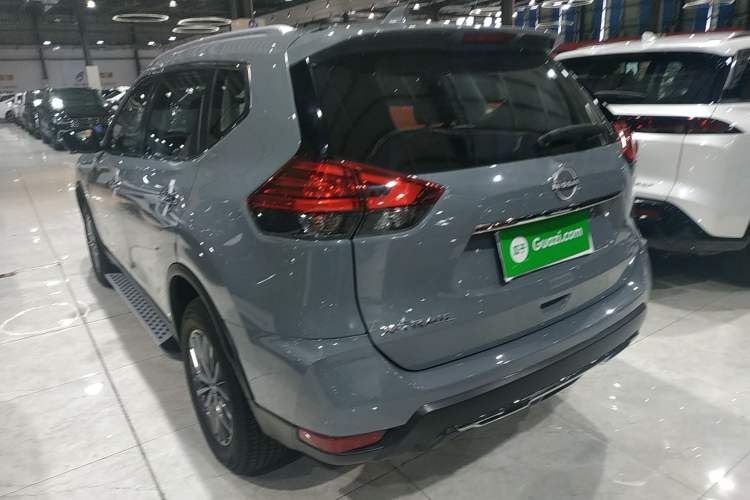 Used Nissan X-Trail 2025 Honor 2.0L Two-Wheel Drive Leading Edition Exterior 2