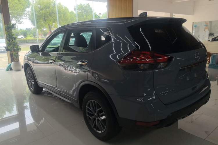 Used Nissan X-Trail 2025 Honor 2.0L Two-Wheel Drive Leading Edition Rear Left 45 Deg