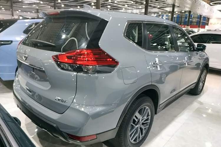 Used Nissan X-Trail 2025 Honor 2.0L Two-Wheel Drive Leading Edition Rear Right 45 Deg