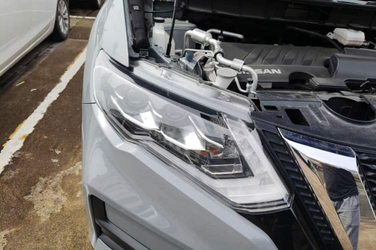 Used Nissan X-Trail 2025 Honor 2.0L Two-Wheel Drive Leading Edition Right Front Headlight